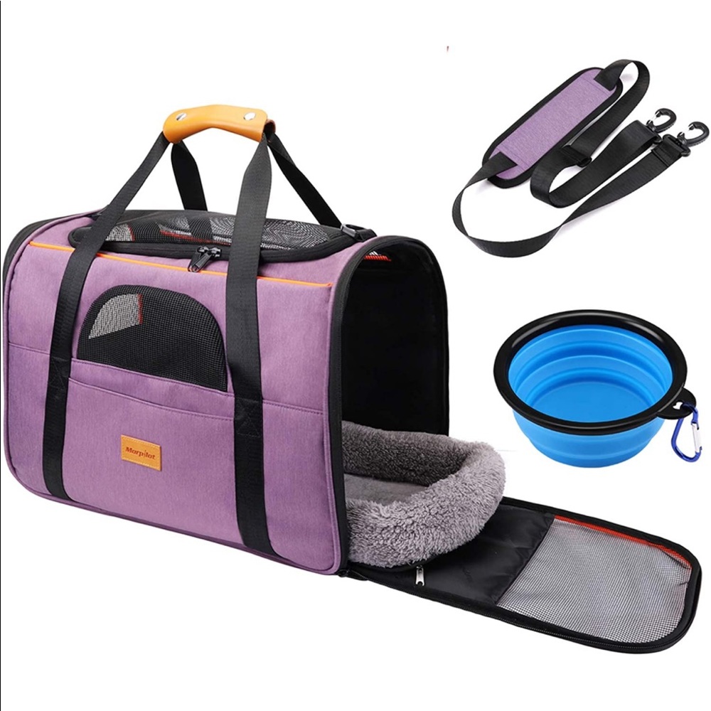 Purple pet travel carrier bag 🐶💜🐾🧳